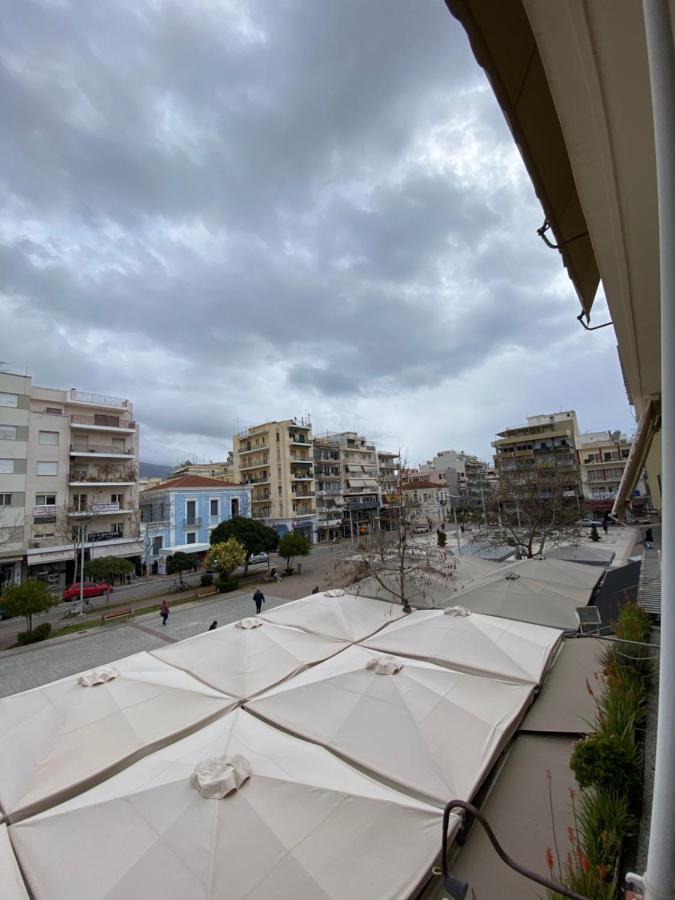 On The Square Studio Apartment Kalamata Exterior photo